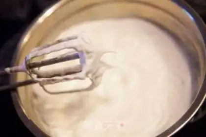 Make Classic cheesecake step 6