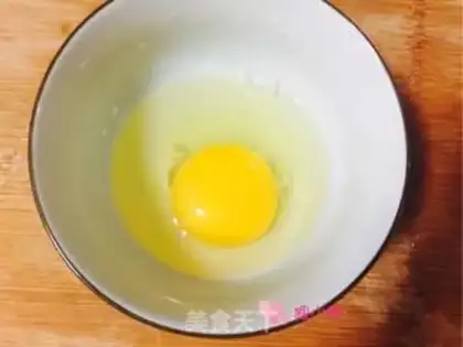 Make Benedick eggs step 1