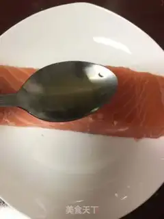 Make salmon vegetable salad step 1