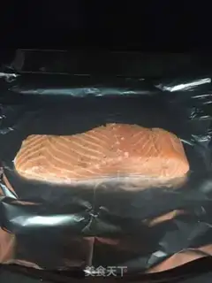 Make salmon vegetable salad step 3