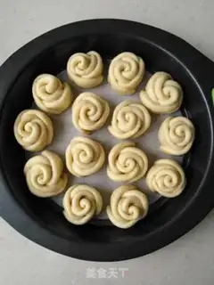Make Rose bread step 7