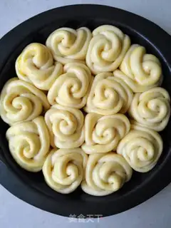 Make Rose bread step 8