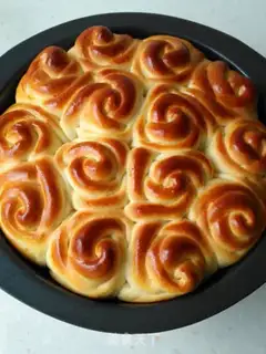 Make Rose bread step 9