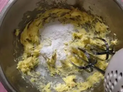 Make Caramel almonds step 2