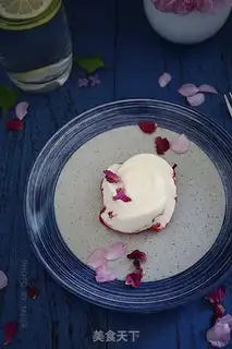 Make Rose mousse cake step 10