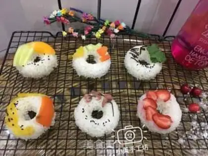 Make Donut sushi step 6