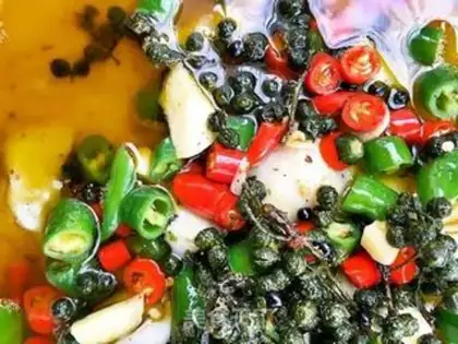 Make Spicy peppers, squirm fish step 6