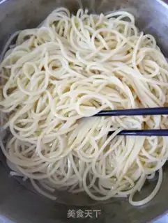 Make Black pepper chicken wing pasta step 7