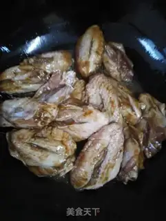 Make Black pepper chicken wing pasta step 9