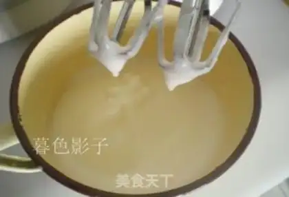 Make Red velvet cream rolls step 4