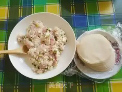 Make Pork dumplings step 1