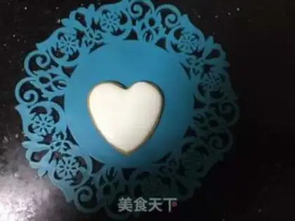 Make Lace Rose Frost Biscuit step 9