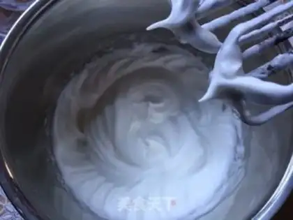 Make Cotton cream cupcakes step 4
