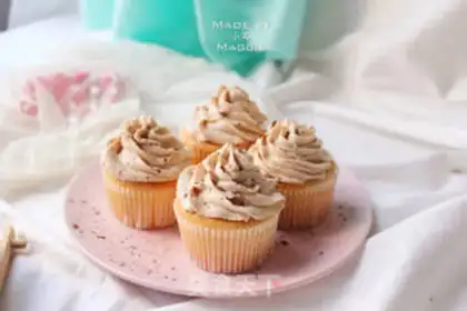 Make Cotton cream cupcakes step 15