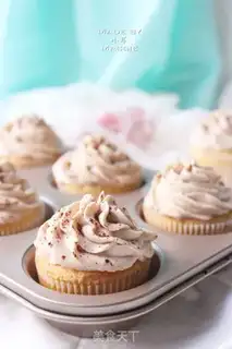 Make Cotton cream cupcakes step 19