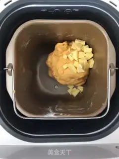 Make Toon pumpkin bread step 3