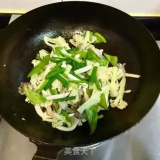 Make Scrambled mushrooms step 7