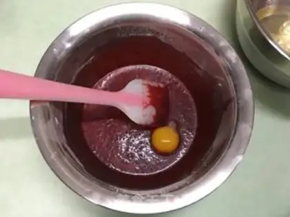 Make Red velvet cake rolls step 4