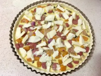 Make Onion sausage cheese pumpkin pie step 9