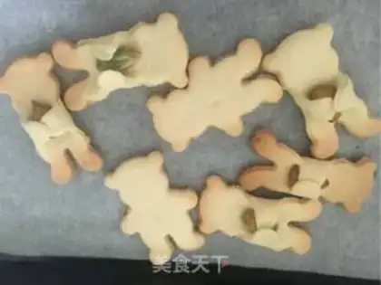 Make Bear hugs cookies step 13