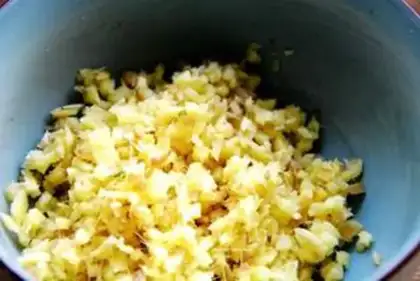 Make Old Beijing noodles step 3