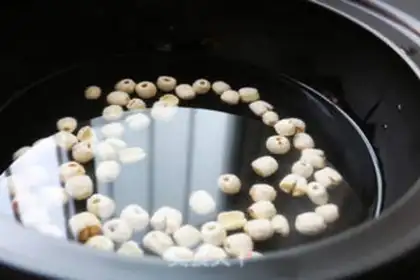 Make Silver ear lilies step 4