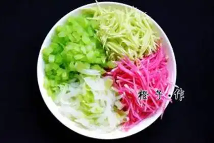 Make Old Beijing noodles step 4