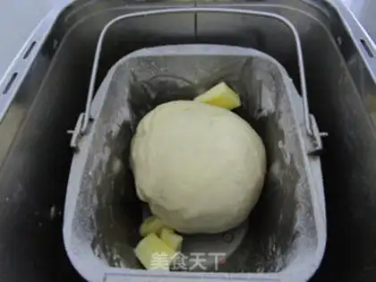 Make Pumpkin soup bread step 2