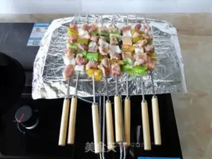 Make Five-coloured vegetable meat string step 4