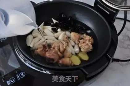 Make Chicken leg soup step 5