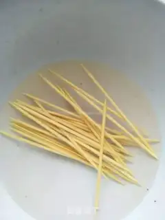 Make The electric grilled toothpick step 1