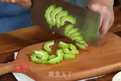 Make A cold, bitter melon step 1