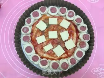 Make Pizza by the seafood flower step 13