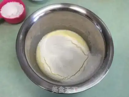 Make Fruit box cake step 3