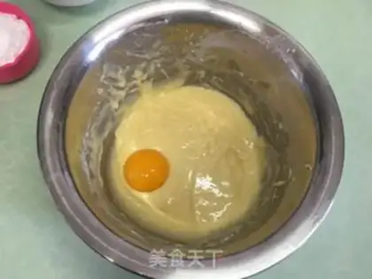 Make Fruit box cake step 5