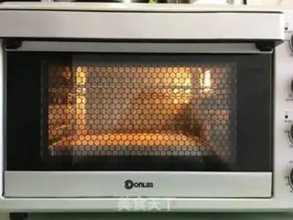 Make Fruit box cake step 13