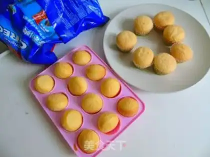 Make Lollipop cake step 7
