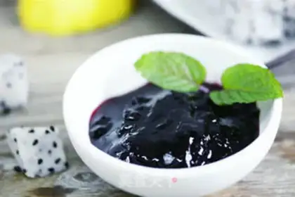 Make Blueberry Cool step 1