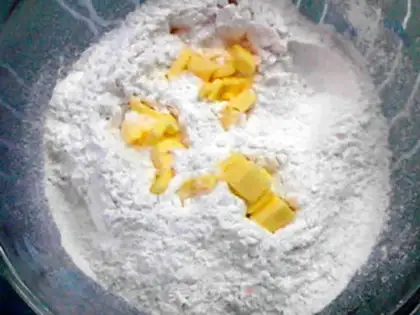 Make Pineapple nuclei sesame sesame skank step 4