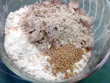 Make Pineapple nuclei sesame sesame skank step 5