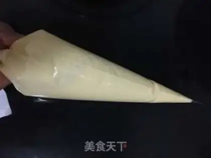 Make Chocolate lollipop cake step 4