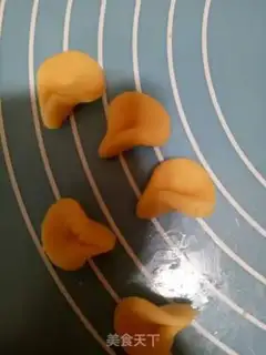 Make Flower cookies step 6