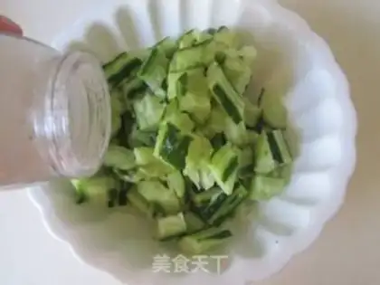 Make Knife cucumber step 2