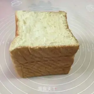 Make Toast roses step 0