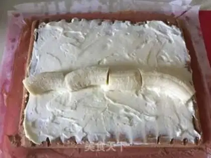 Make Piano-key banana cake rolls step 12