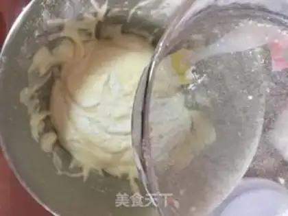 Make Yogurt cake step 3