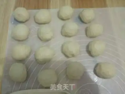 Make Cream buns step 5