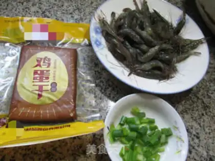 Make Egg-dry shrimp step 0