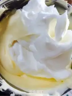 Make Hagendas ice cream step 9