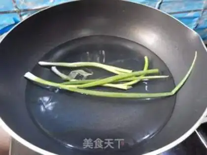 Make Rohango liquois soup step 1